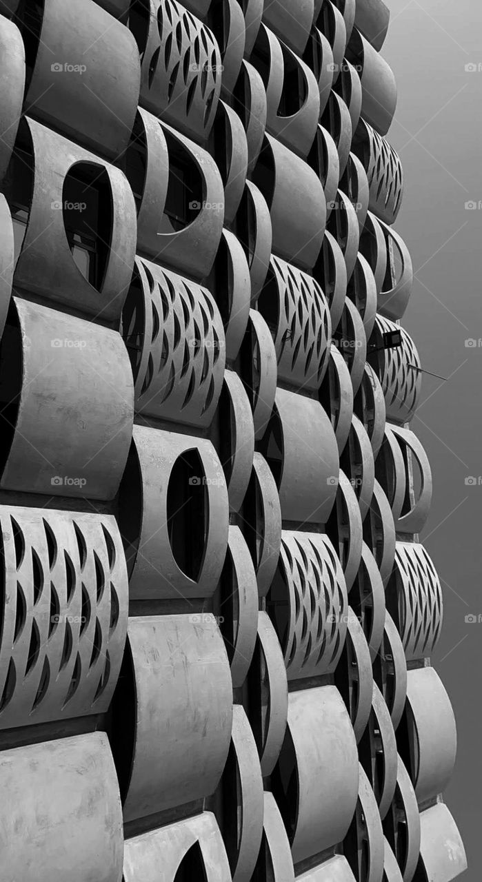 architecture in black and white