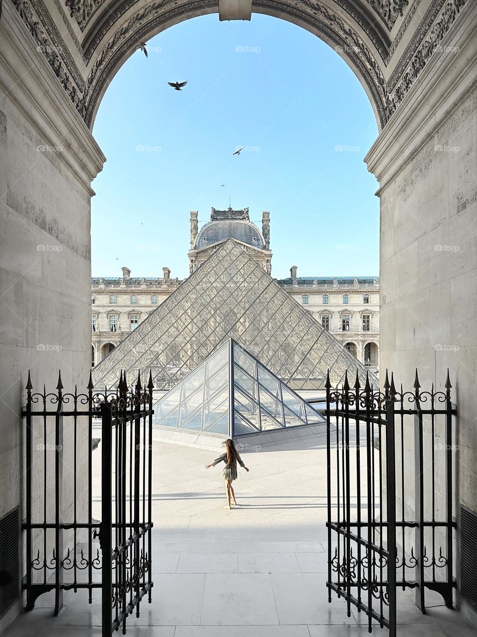 Louvre architecture 