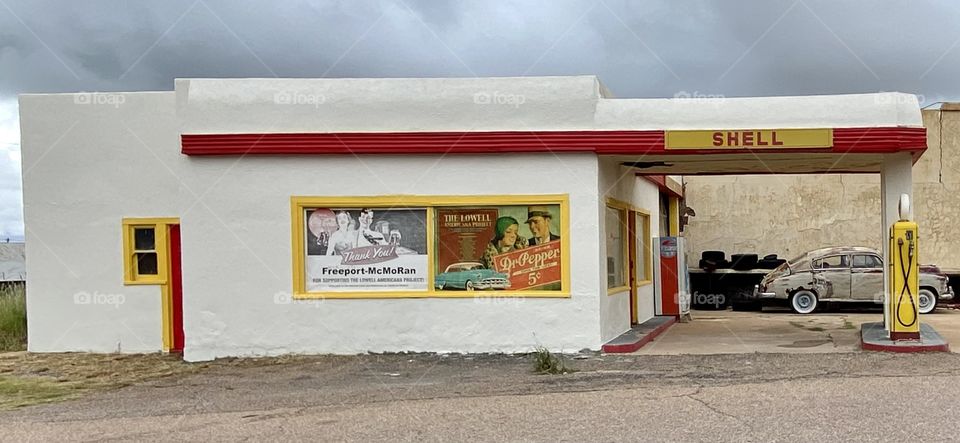 Retro Shell gas station 