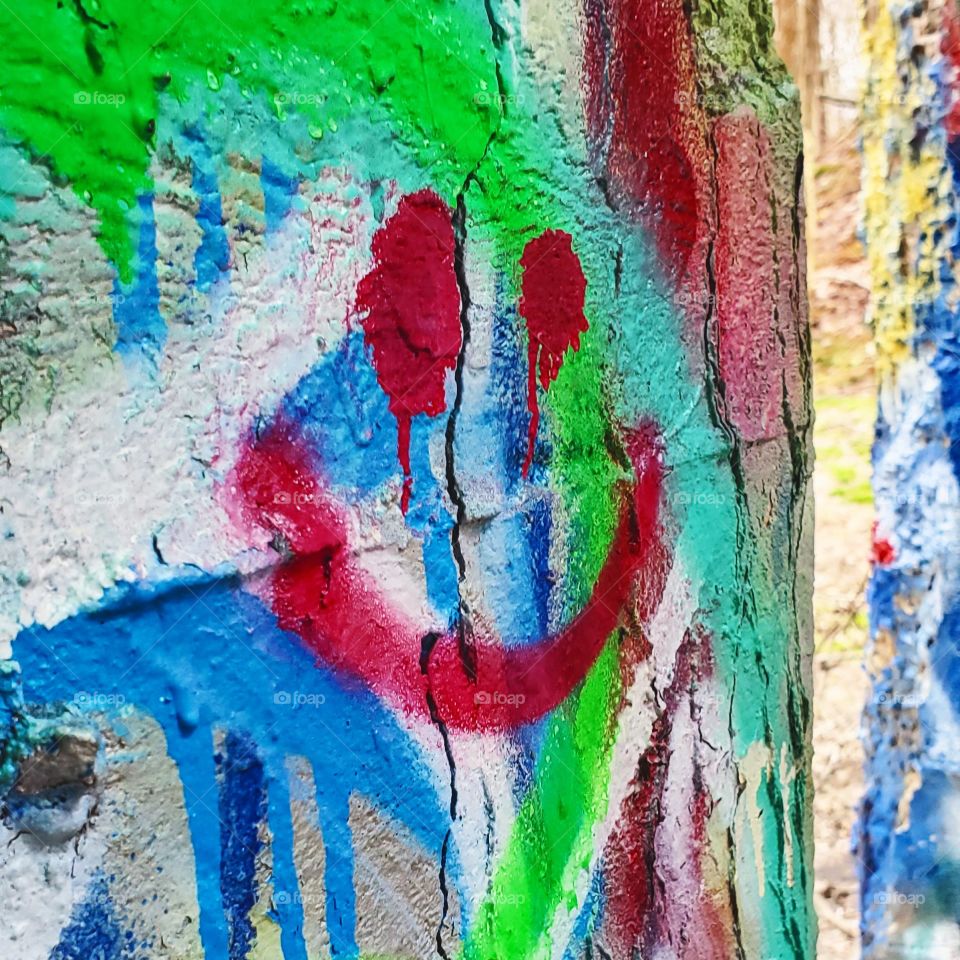 smiley face graffiti