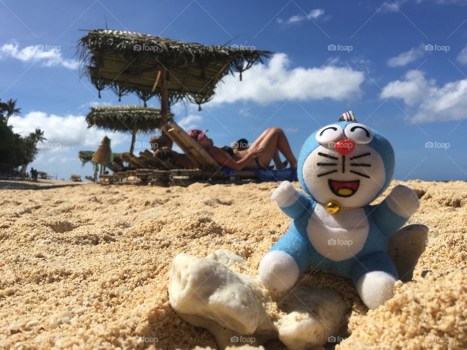 Doraemon in the beach 6