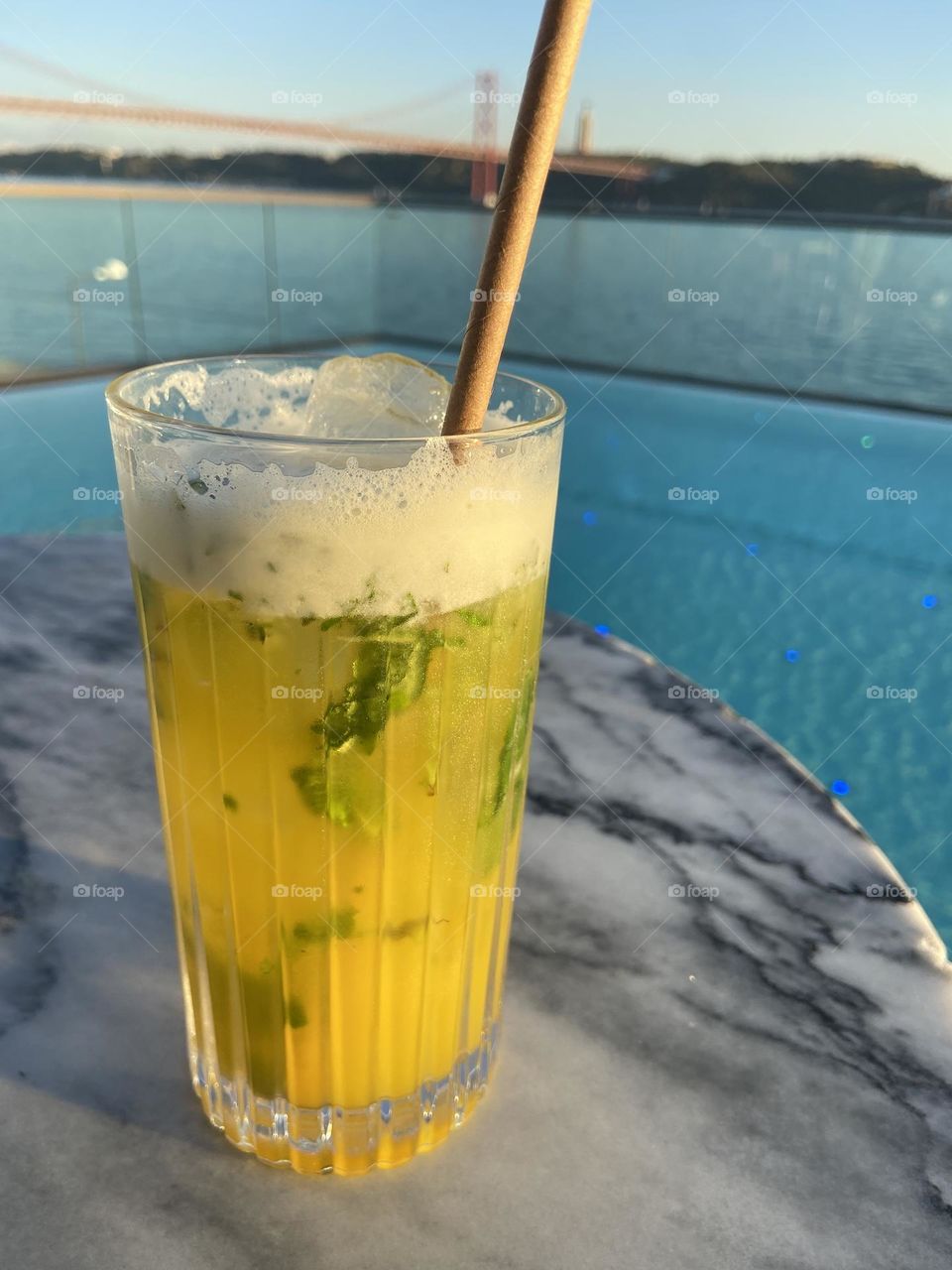 Cocktail by the pool 