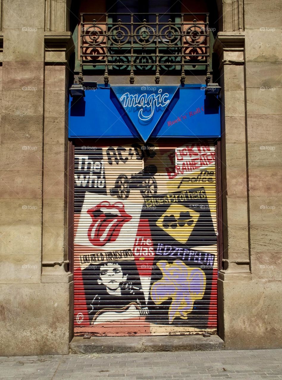 Street art, classic rock ‘n’ roll album art