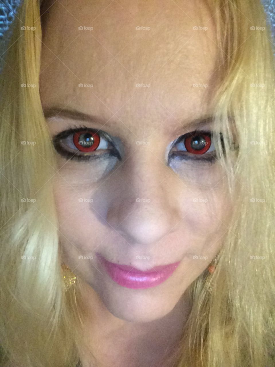 Halloween lady with red eyes
