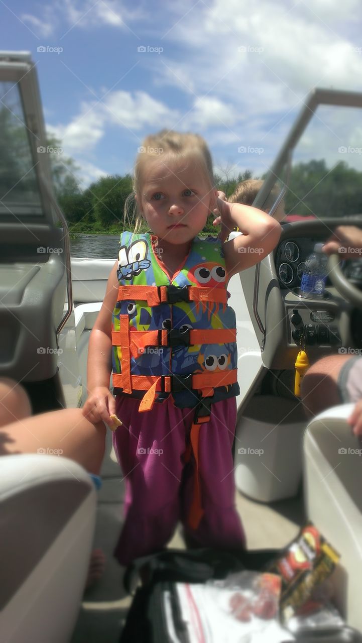 Pretty Little Boater. Summer on the Boat