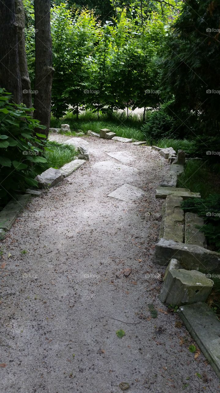 garden path