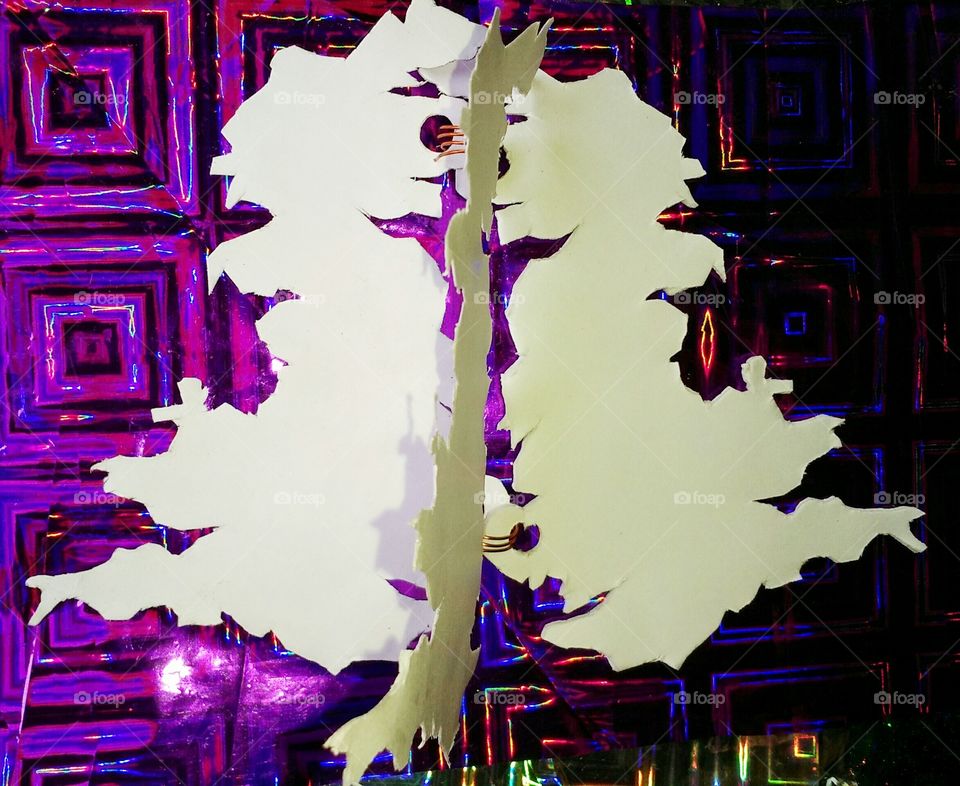 the face book of the country UK.
it's the first book entire the worldwide on it and no one like this in the world till now.
if you want to earn money with it you should download it's first photograph at the first sight and keep it and share it .