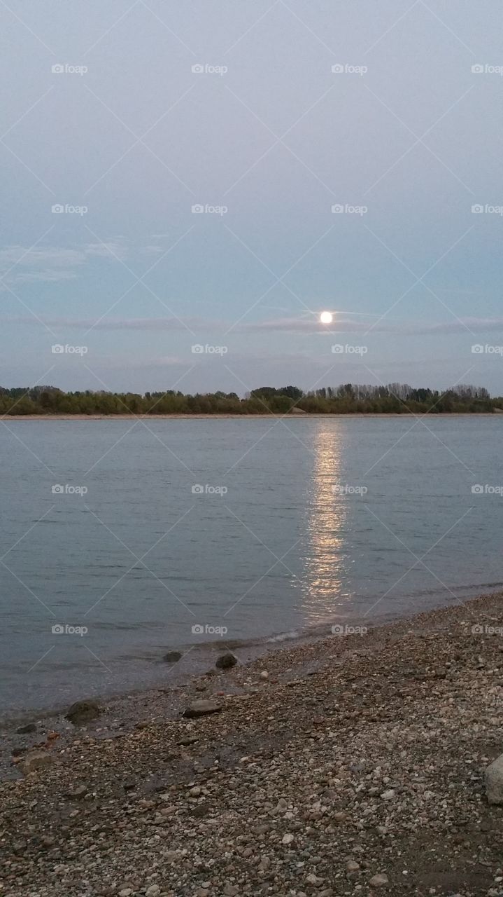 moon, river, evening, river, Danube, beach, outdoor, sky, clouds, moon on the river, wave,