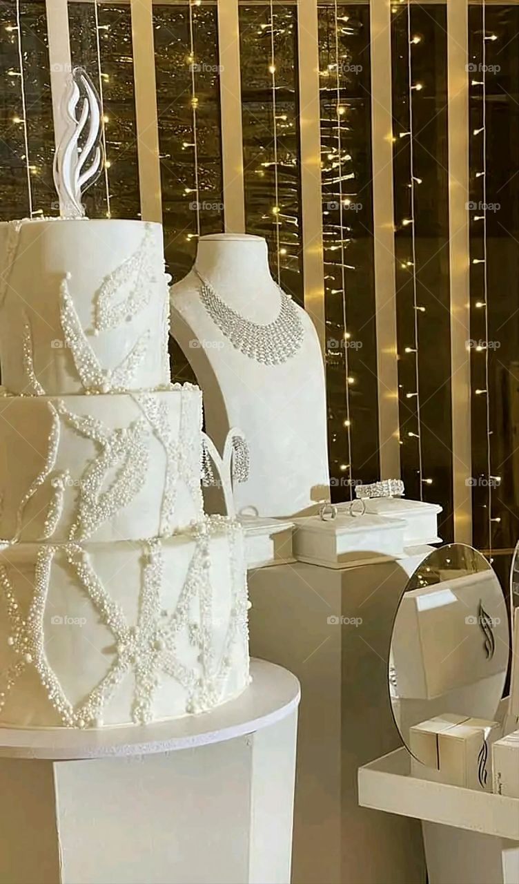 A very beautiful picture, and there is no better picture than it. There is no better picture of green herbs and colorful, red and white roses than it. Glory be to God, the natural and picturesque view, and there is no more