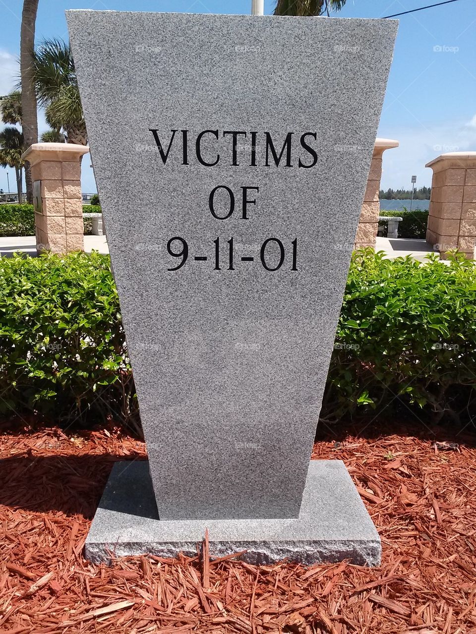 9-11-01 memorial 