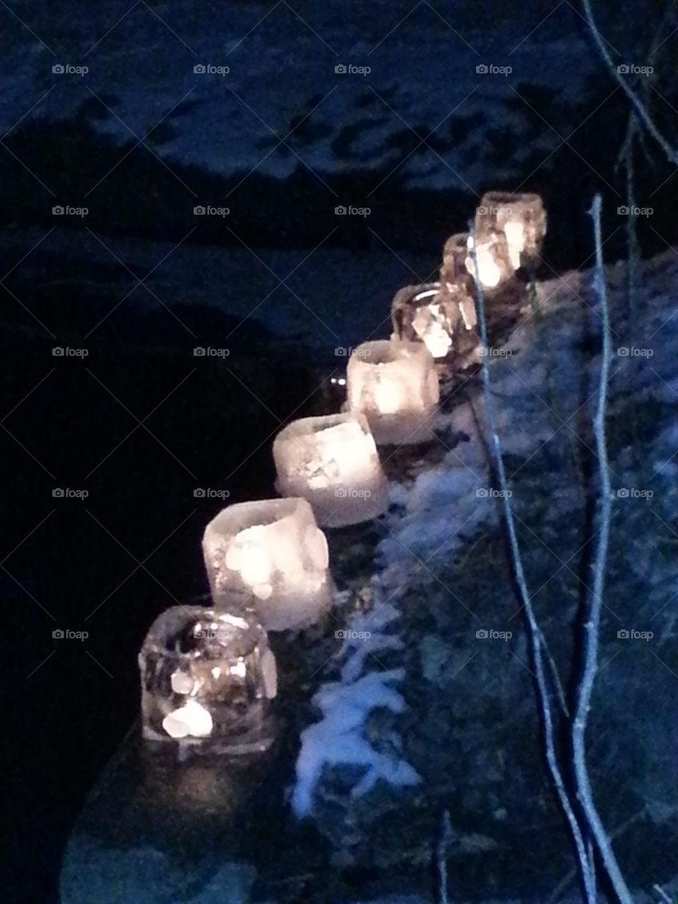 Ice lanterns