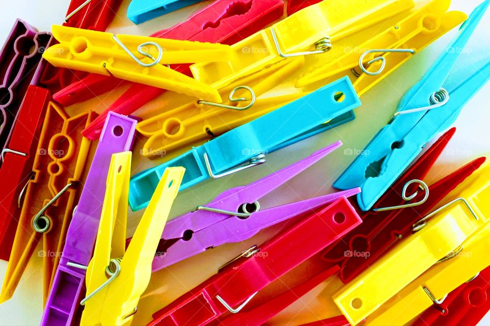 Colorful clothes pegs
