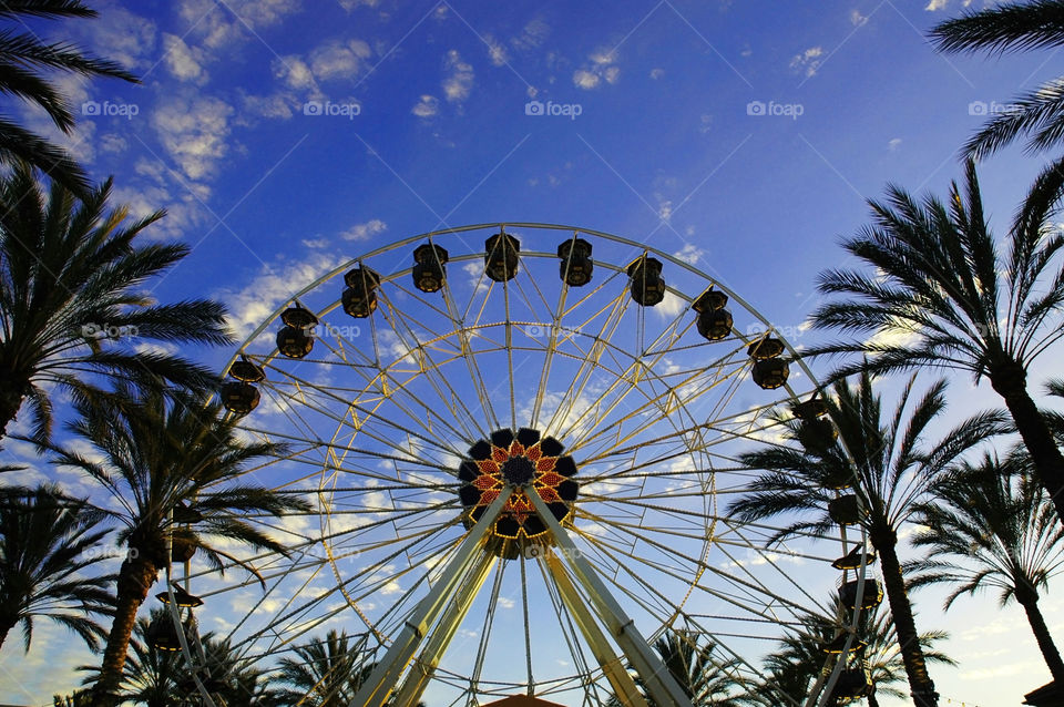 Foap mission shapes: a Ferris wheel at sunset 