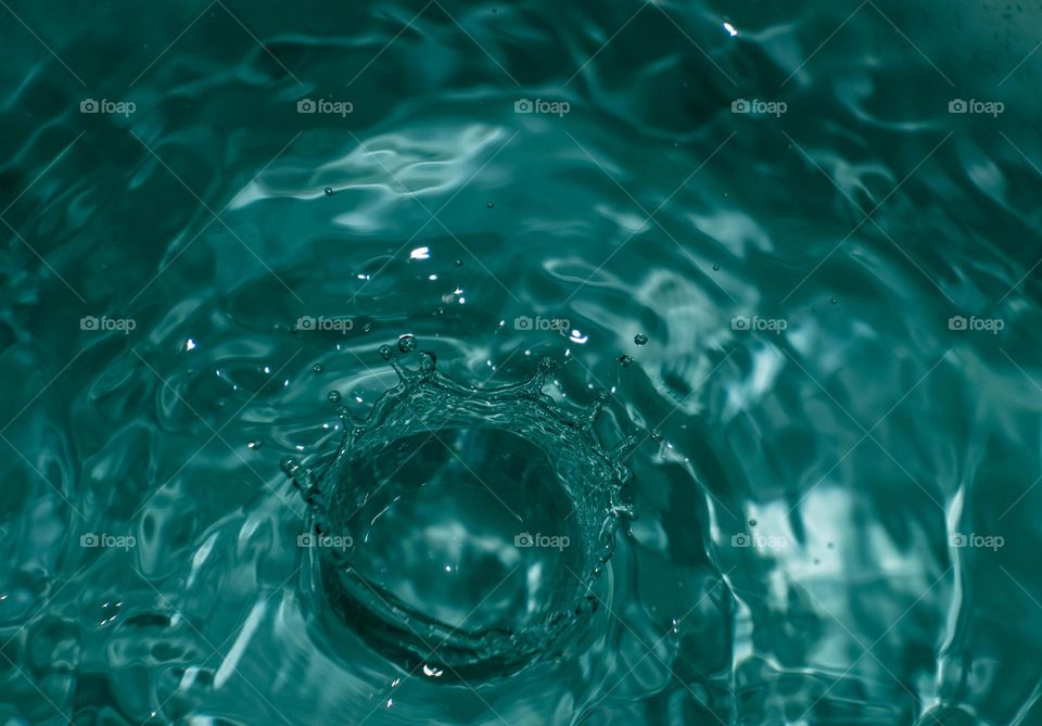 circle of water ripples