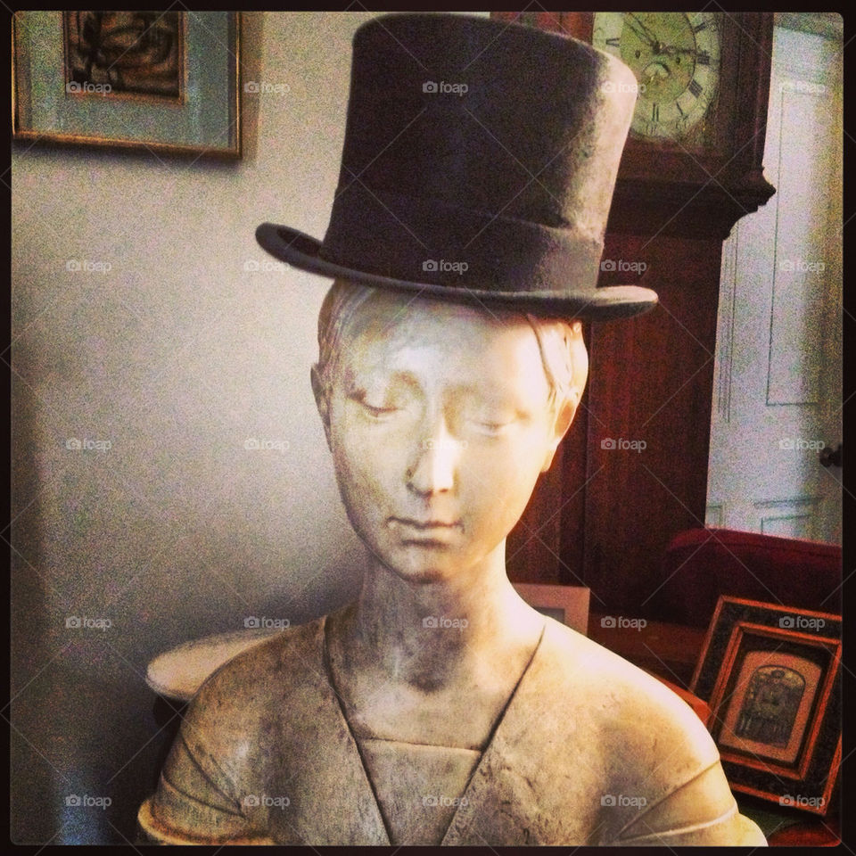 Bust with Top Hat