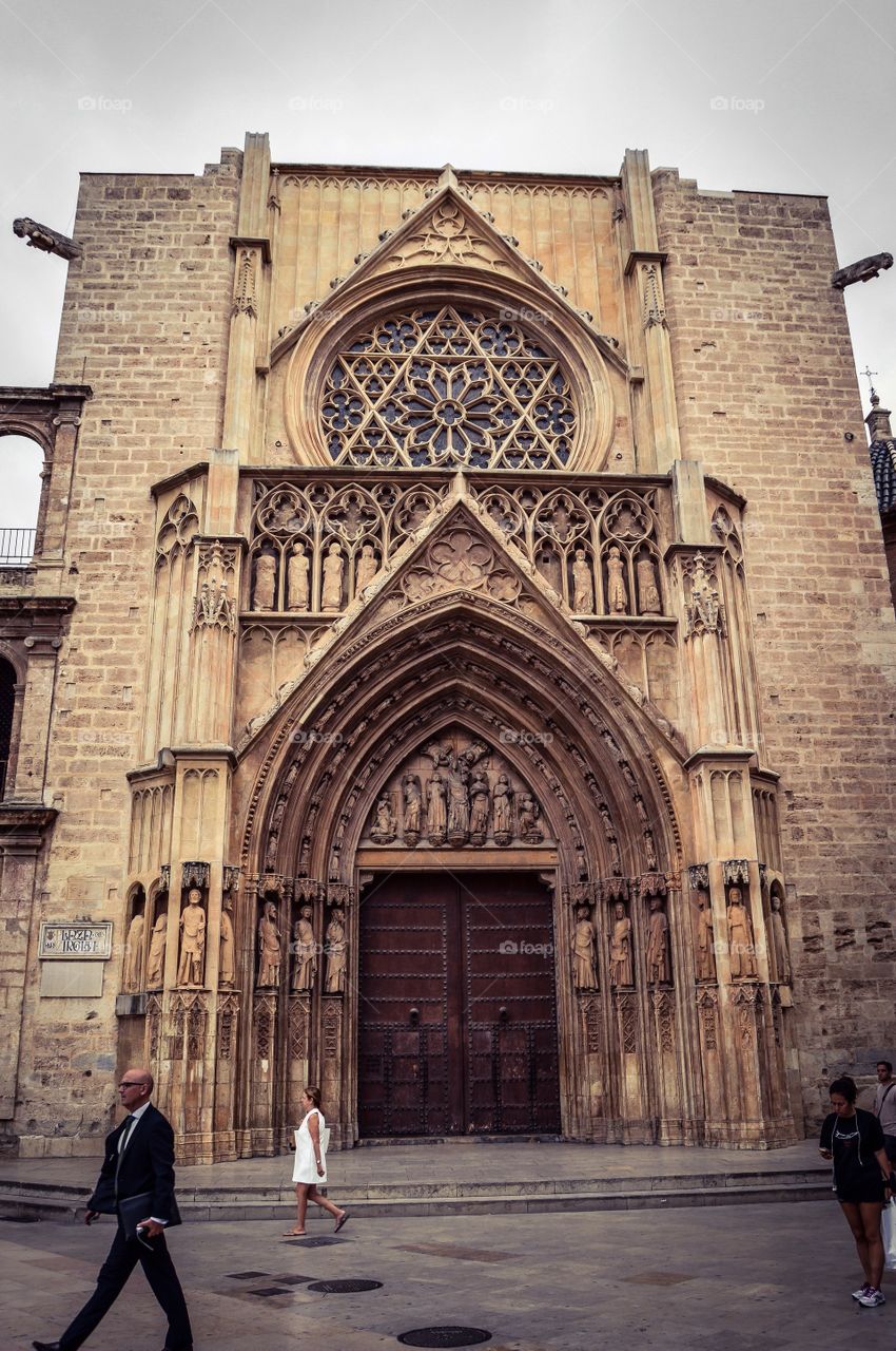 Puerta de los Apóstoles de la Catedral de Valencia (Valencia - Spain)