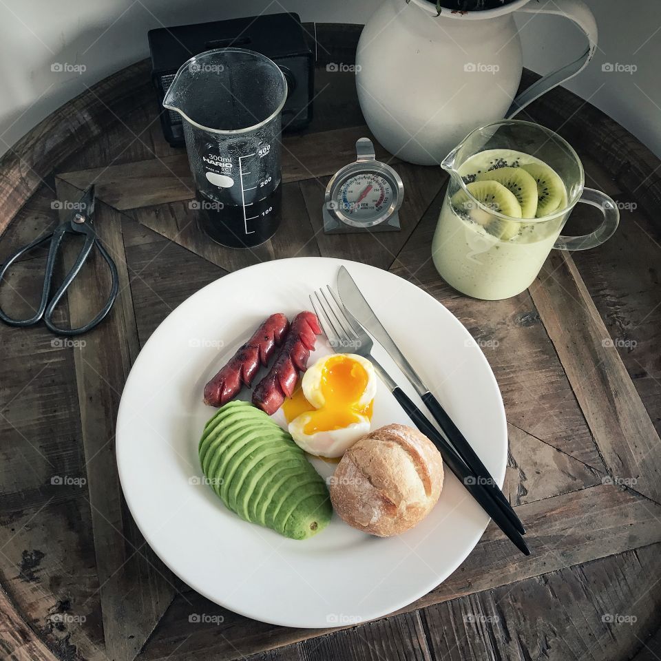 Table setting for food