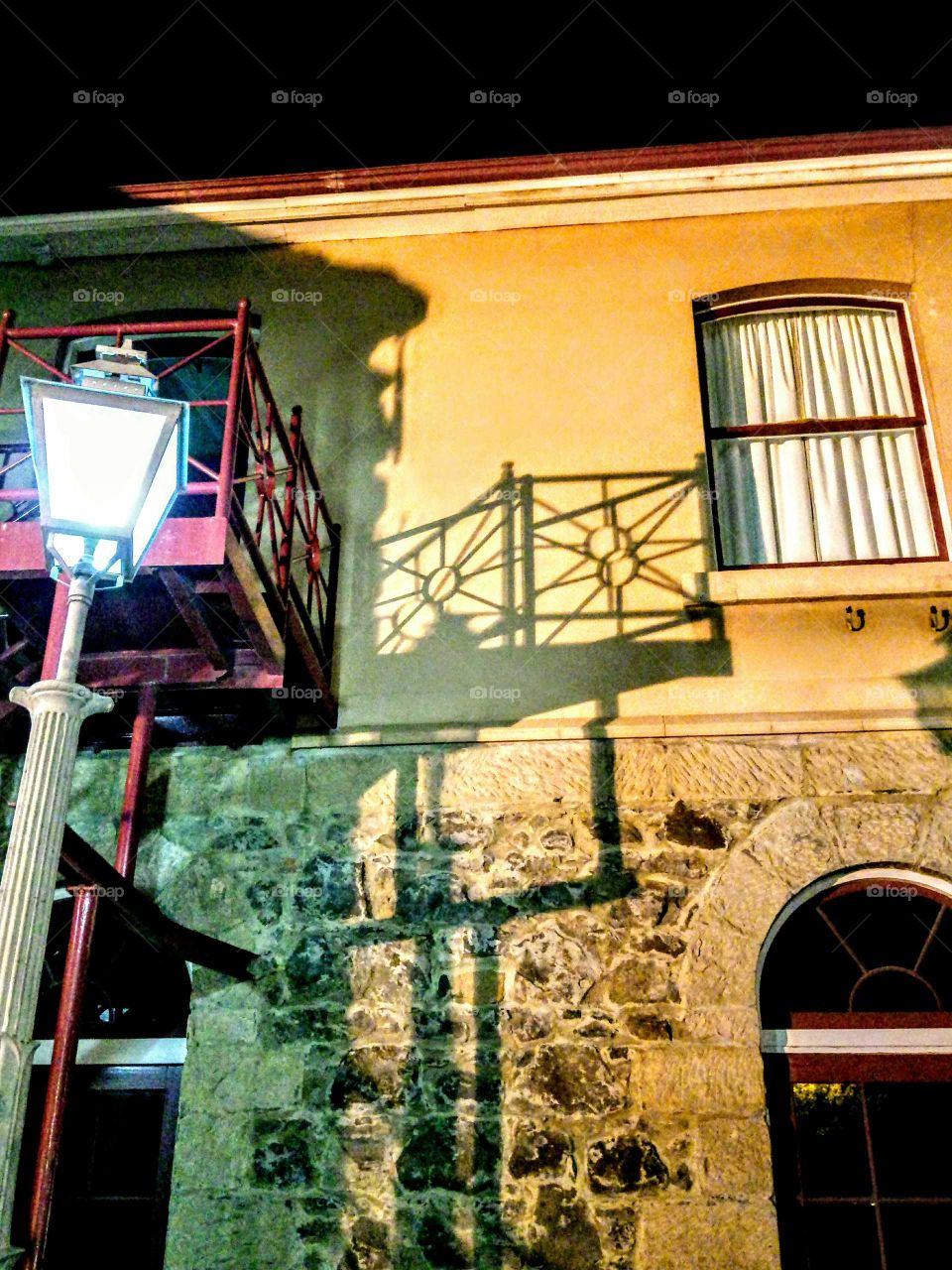 Shadow Pattern on Wall At Night !