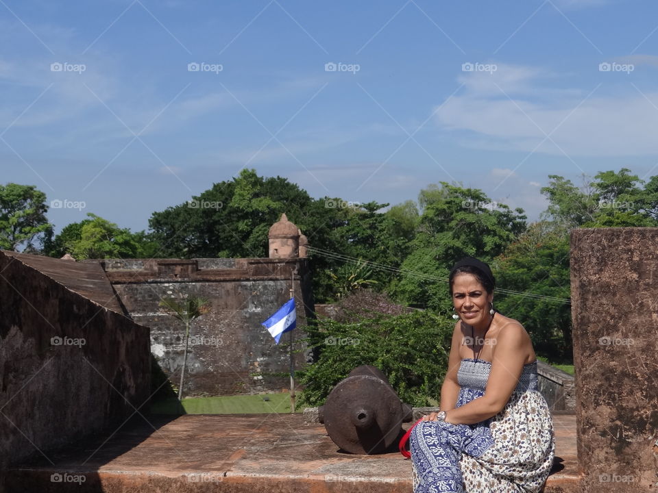Carla en el Castillo San Fernando de Omoa, Honduras