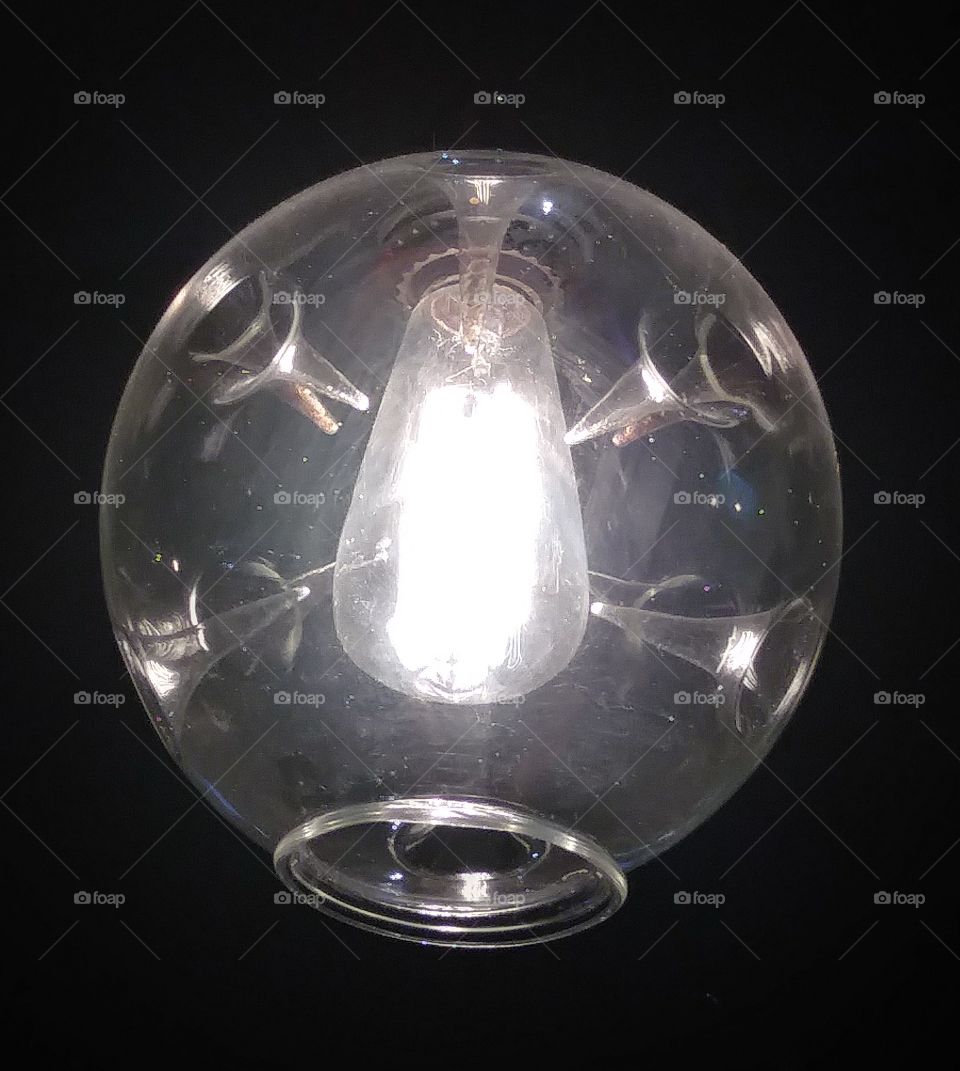 Hanging light fixture