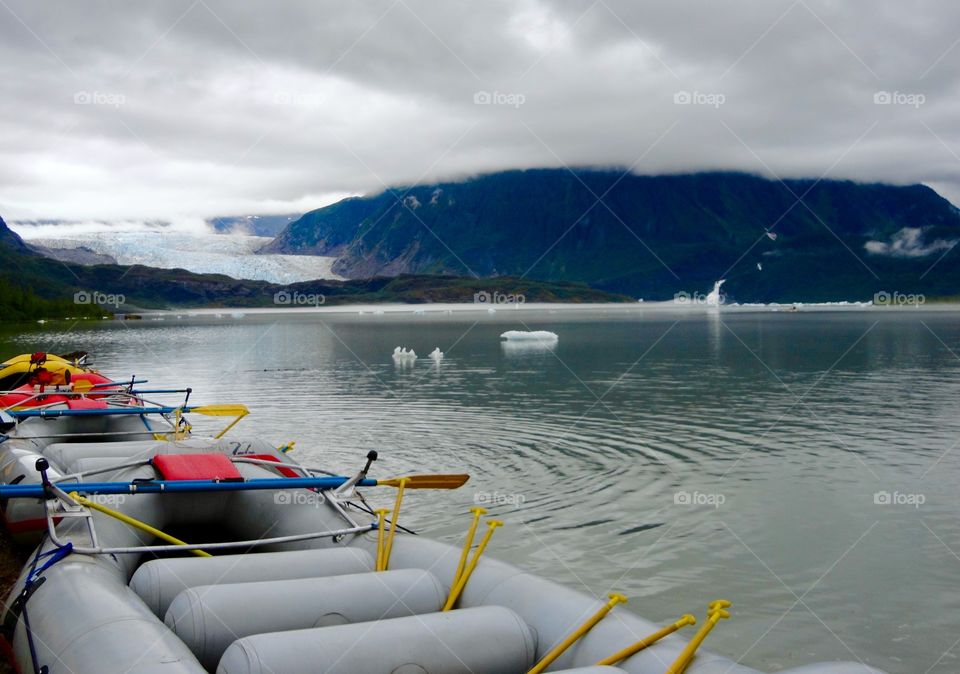 Alaska glacier by boat