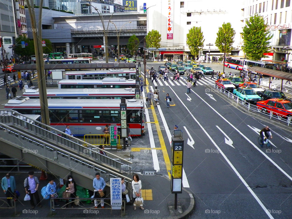 street city people bus by hugo