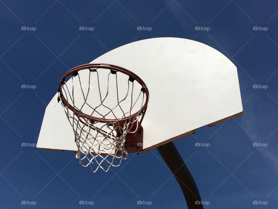 Basketball hoop 