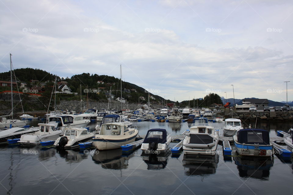 Summer vacation in Norway. Norway is truly fantastic. The landscape varies from fjords, mountains, snow all within the same area๐๐๐