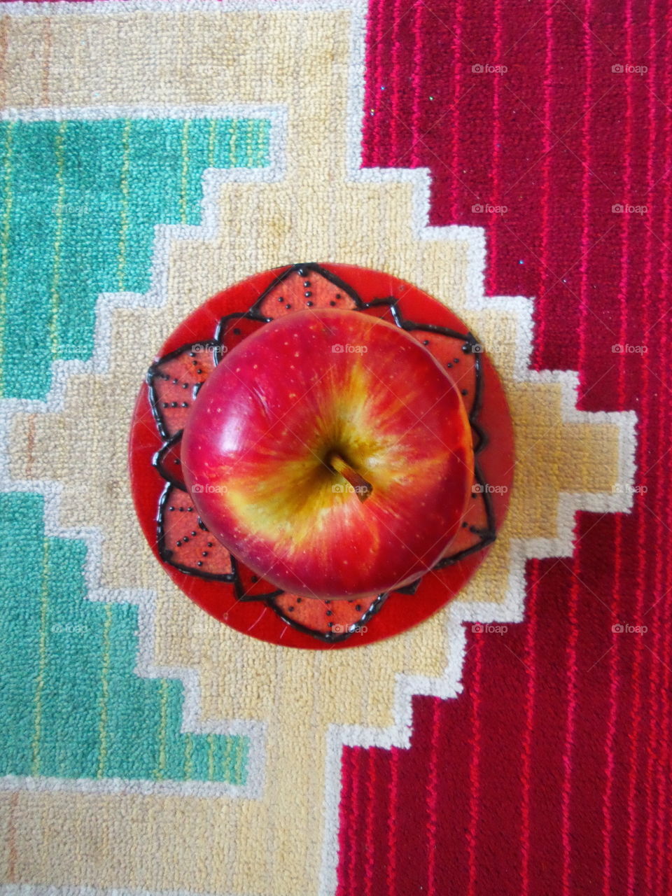 Tropically Apple