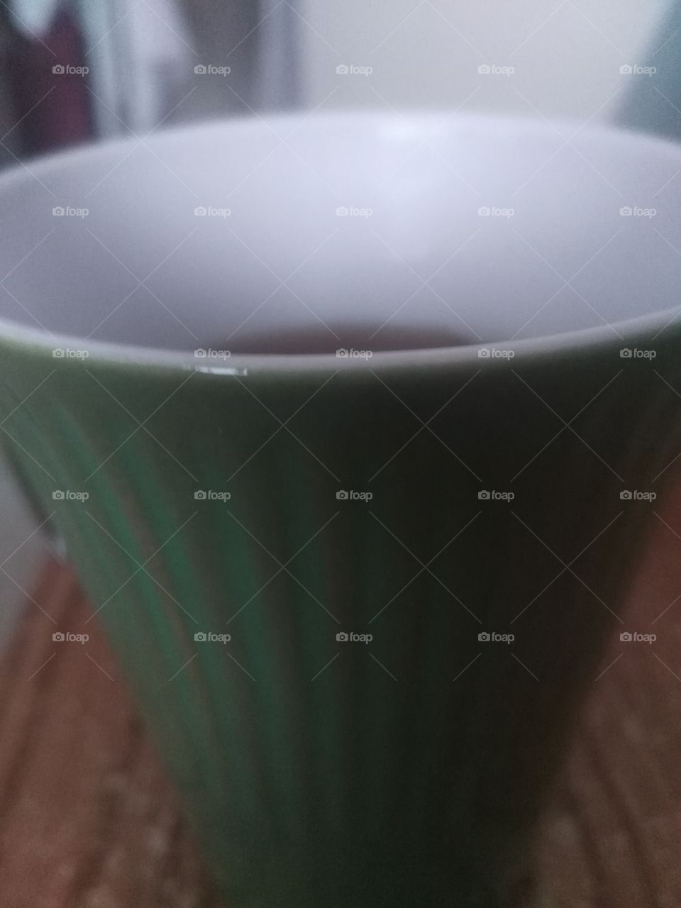green mug