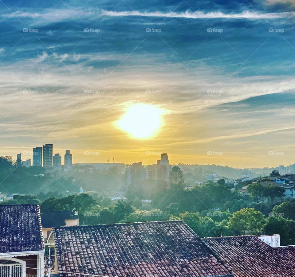 Meus dias de amanhecer bragantino estão acabando… estou voltando a Jundiaí.

Muita coisa ficará por aqui, e ainda estarei presente em muitas relações.

Toda mudança sempre é complicada…

Sigamos!