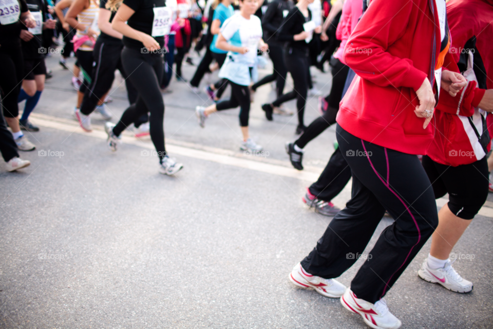 motion runners walking women by comonline