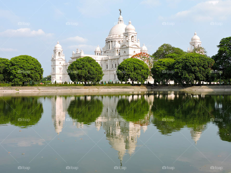 Victoria Memorial reflection on lake