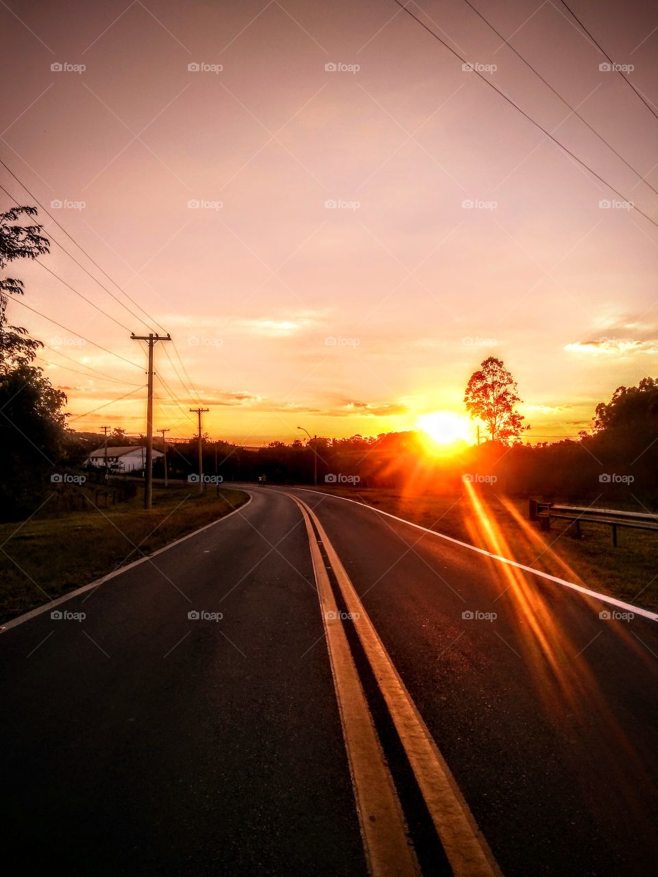 Dusk on the road.../ Crepúsculo na estrada.../ Pôr do sol