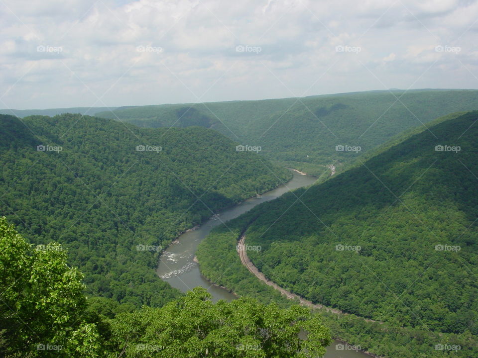 new river gorge. view from lookout platform