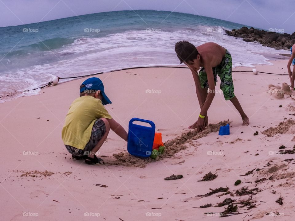 Beach buddies