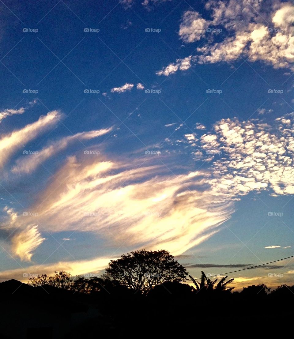 🌄🇺🇸 An extremely beautiful dawn in Jundiaí, interior of Brazil. Cheer the nature! / 🇧🇷 Um amanhecer extremamente bonito em Jundiaí, interior do Brasil. Viva a natureza! 
