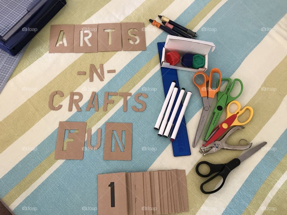 Arts and crafts supply 