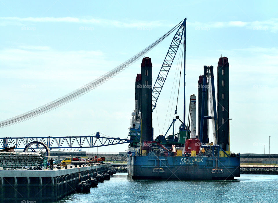 Oil platform in the harbor