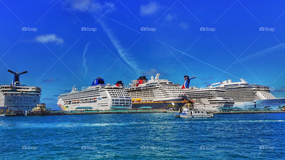 Cruise Ship Reunion in Nassau, Bahamas