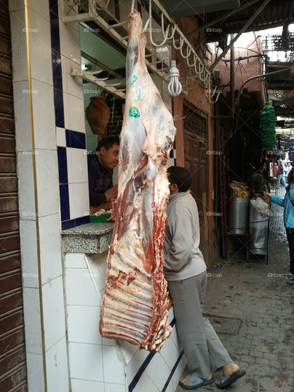 butcher talks. Marocco