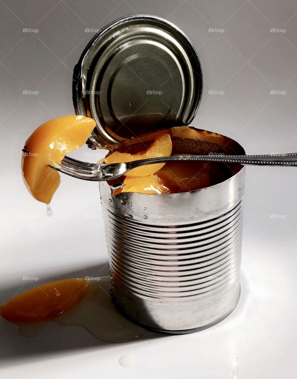 Canned food dripping