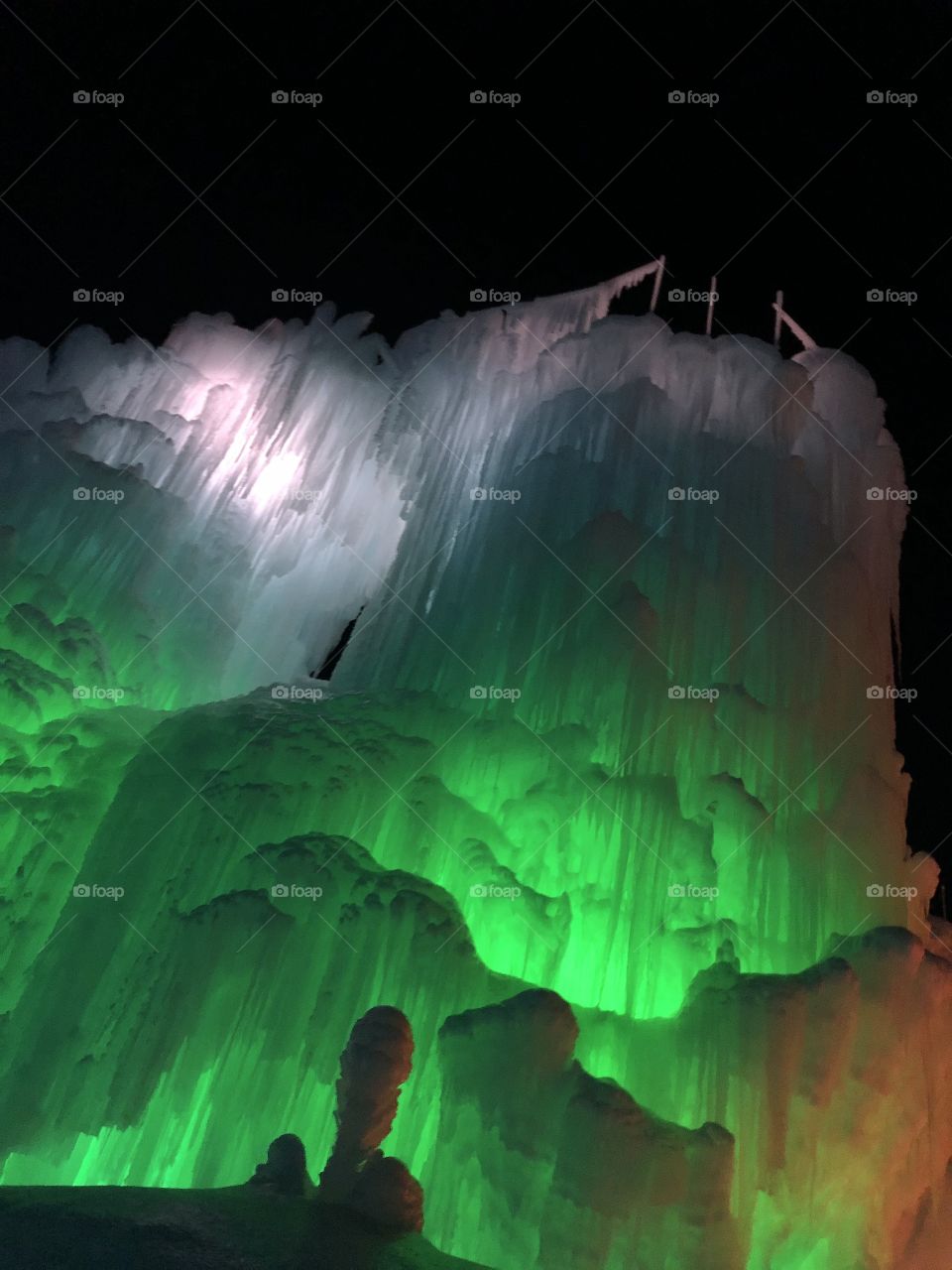 A dark mysterious ice tower with a green glow. Who knows what hides within?!