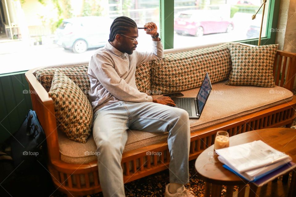 study stock photos in cafe