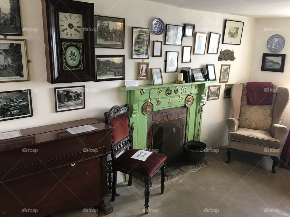 The lounge of a typical fisherman’s family in Clovelly from days that have past.