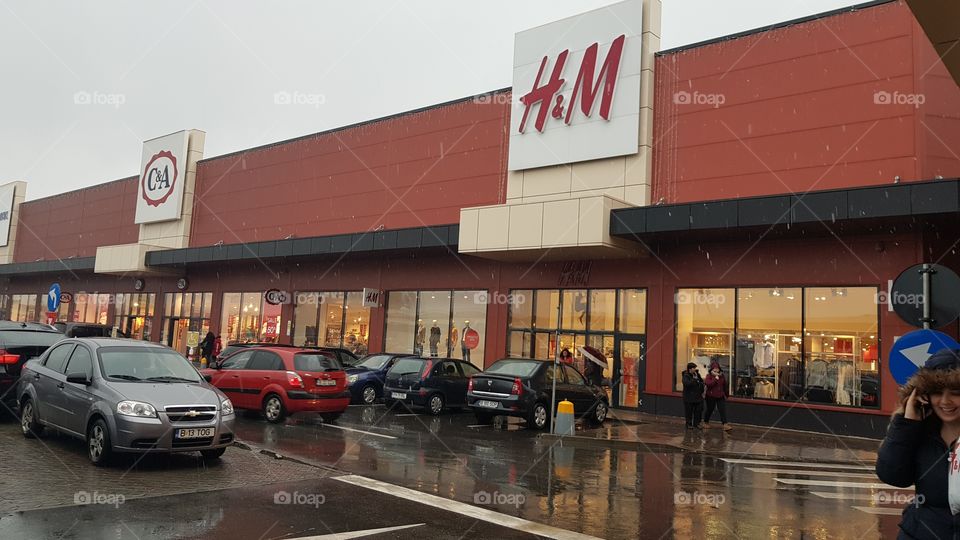 H&M store in rain