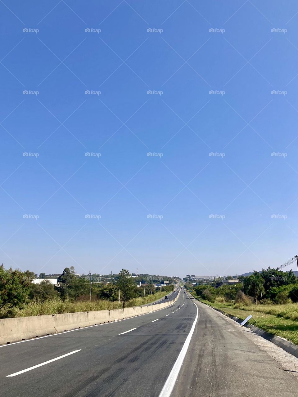 De #Jundiaí a #Itupeva do jeito que eu gosto: com #horizonte azul e #pista livre!
📸
#FOTOGRAFIAéNOSSOhobby
#sky #céu #natureza #horizonte #fotografia #paisagem #landscapes #inspiração #mobgrafia #XôStress #domingo #estrada
