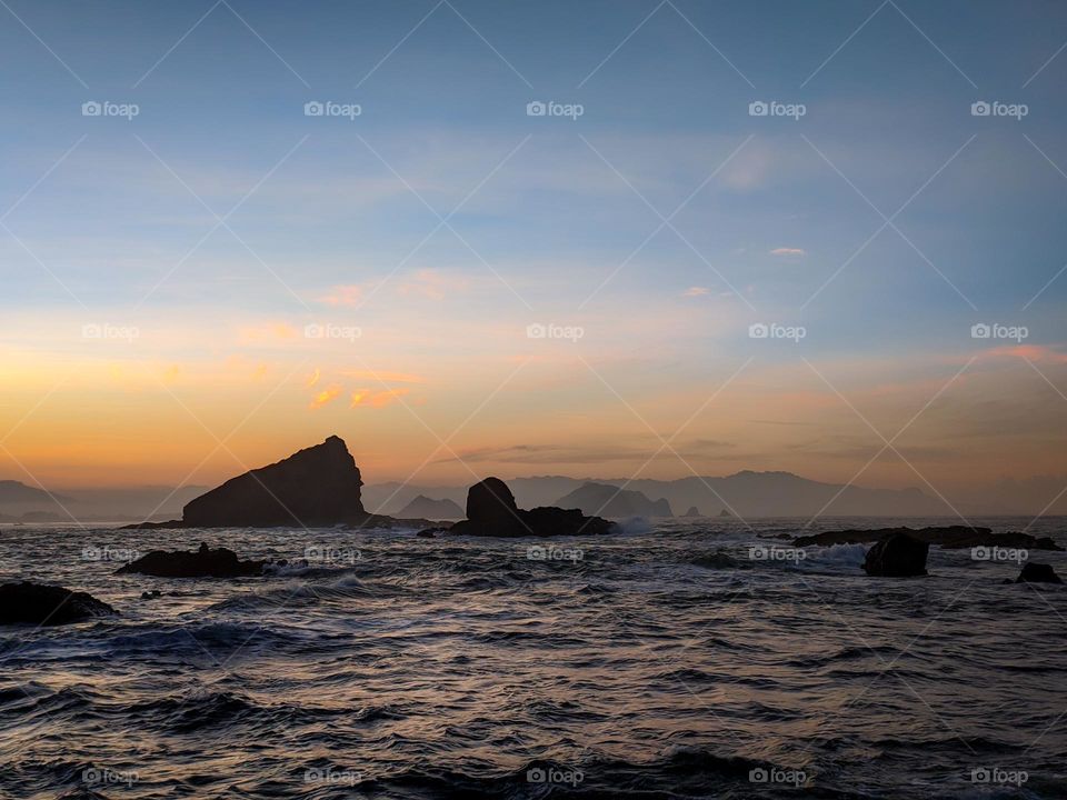 Sunset by the sea is so beautiful