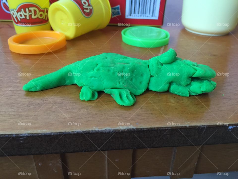 Play-doh alligator 