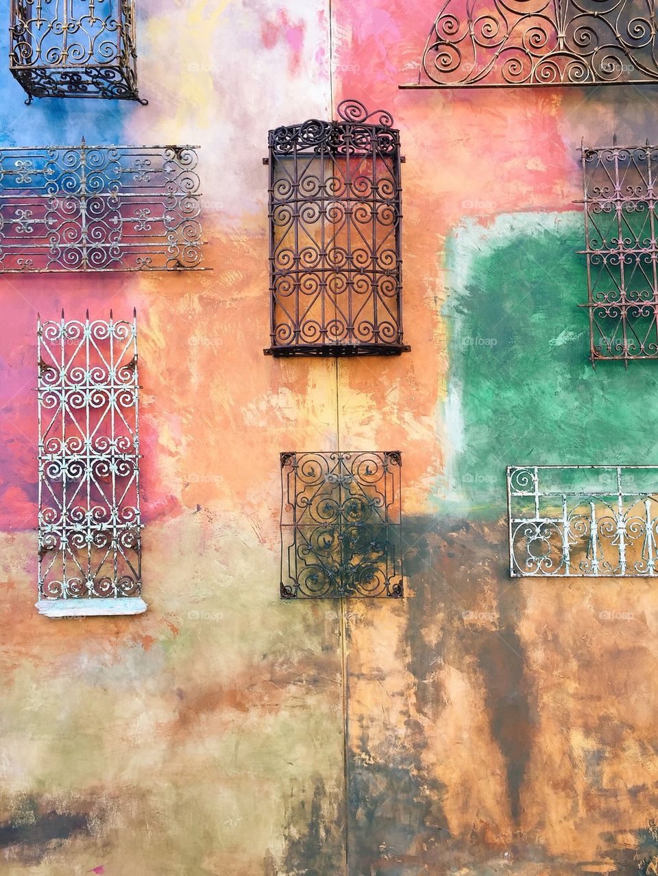 Wall of rustic color